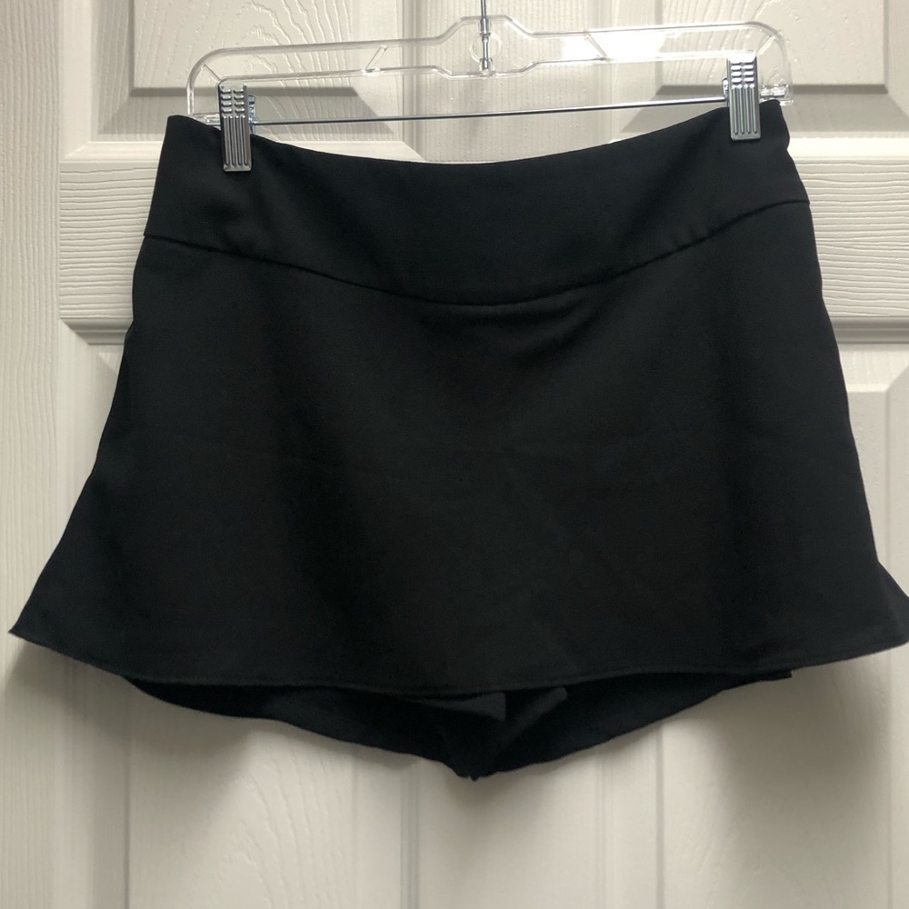 Express Black Skort